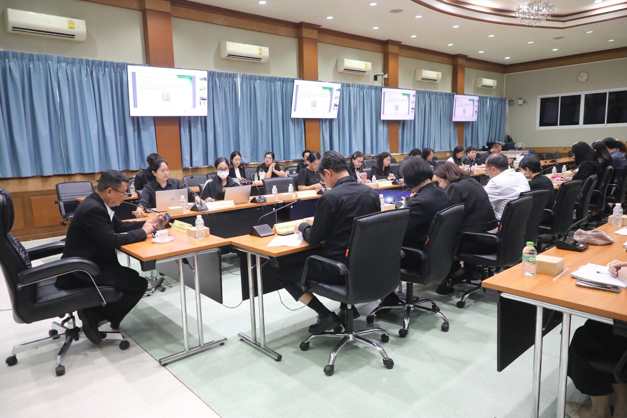 title - ประชุมคณะทำงานกำหนดตัวชี้วัด กำกับและติดตามผลการถ่ายทอดตัวชี้วัดระดับองค์กรสู่ระดับหน่วยงาน (Cascading) ของสำนักงานการปฏิรูปที่ดินเพื่อเกษตรกรรม (ส.ป.ก.) ครั้งที่  1/2569